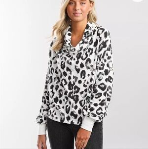 Corin Leopard Print Dolman Top By White Crow Sz M